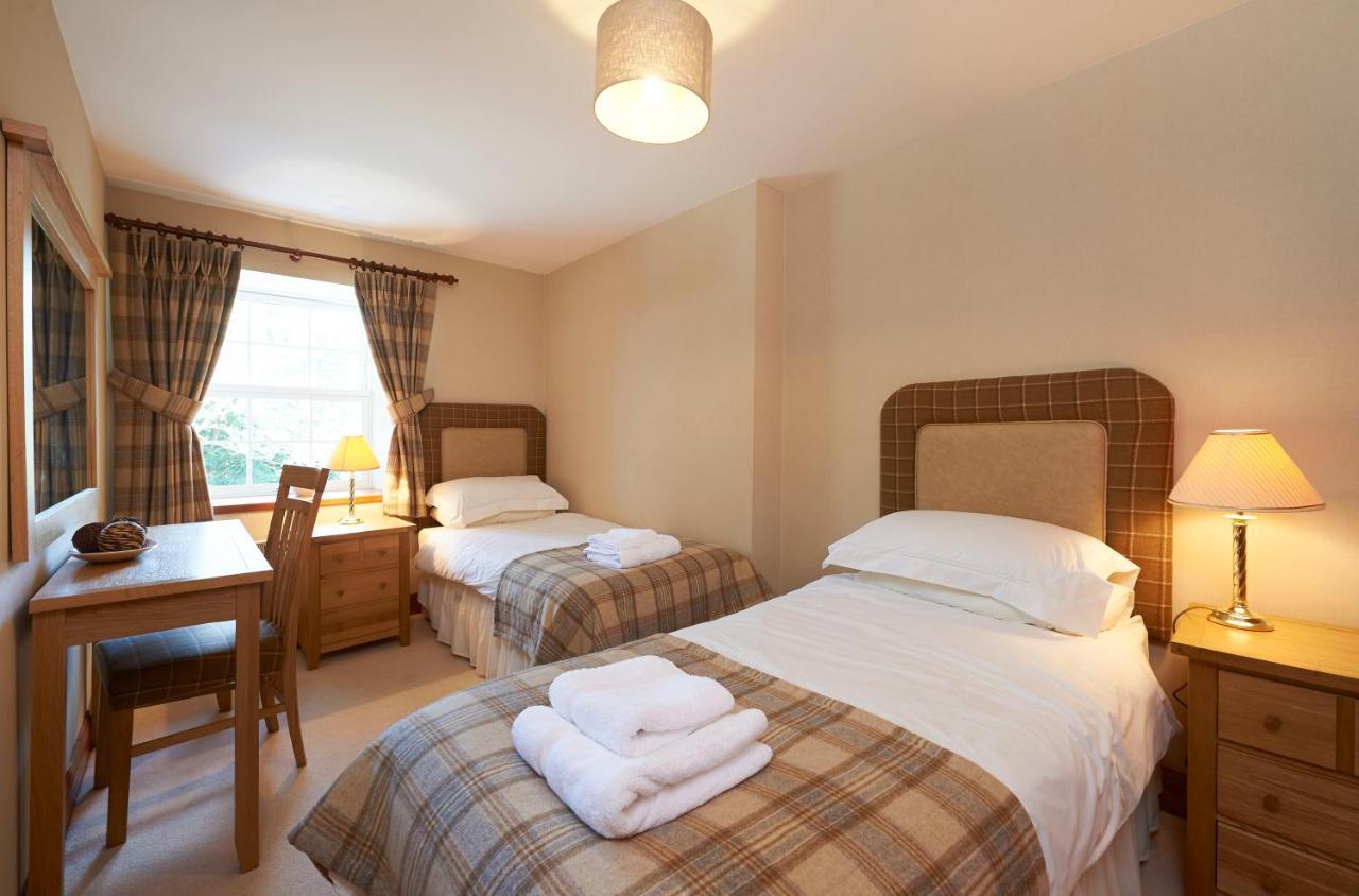 Clachan of Glendaruel Home Farm Cottages, Glendaruel, Argyll. Scotland מראה חיצוני תמונה